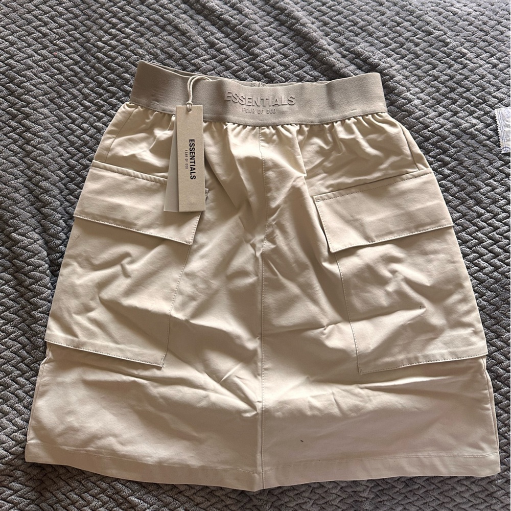 Cargo Skirt - Fear of God Essentials - Wheat